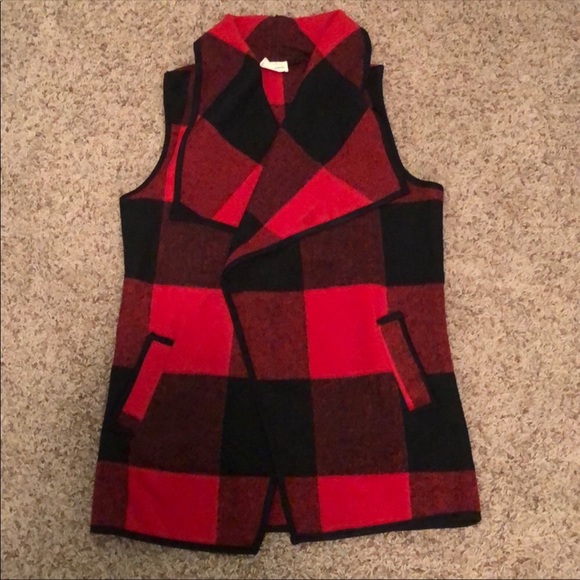 Vest with Pockets - Picture 2 of 3